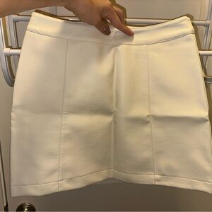 Elegant White Women's Skirt Leather
